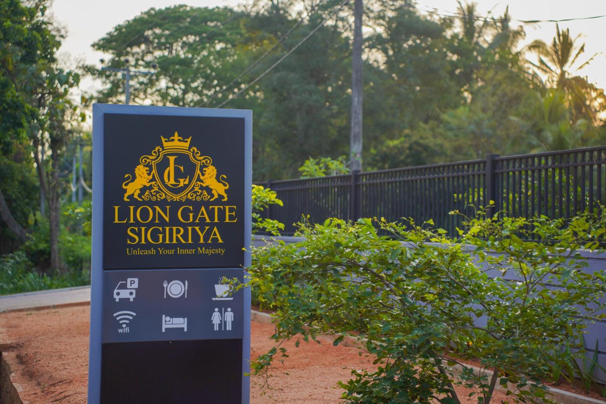 Lion Gate Hotel Sigiriya Exterior photo